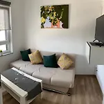 Main Boarding House Apartman